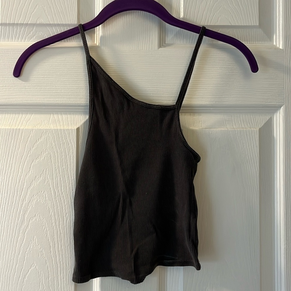 Urban outfitters tank top🌞